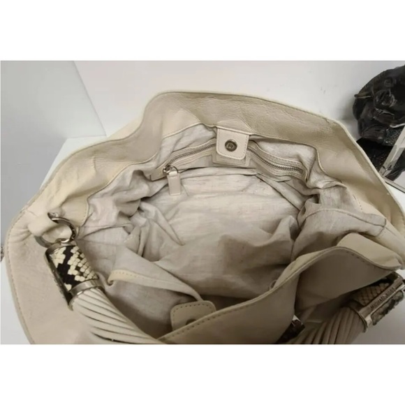 ❤️ Michael Kors Collection ❤️ - Picture 2 of 4